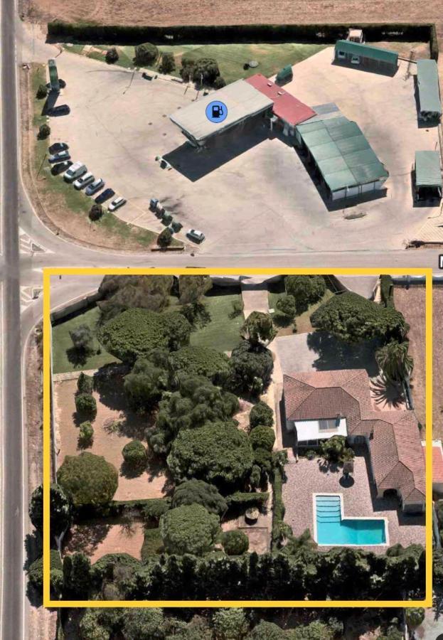 Torrealta, 4000 M2 Villa *